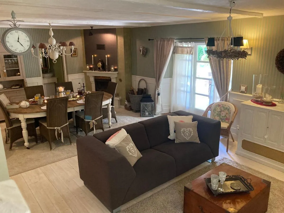 Bed & Breakfast La Pi'Ternelle Bed and Breakfast Salvagnac-Cajarc Frankrike